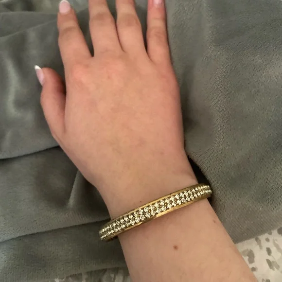 Beautiful bangle bracelet - Picture 3 of 4